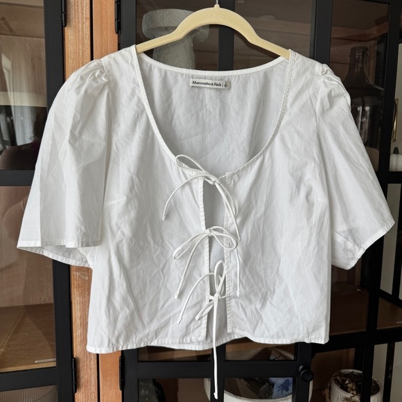 Abercrombie tie front bows top blouse Short Sleeve Poplin adjustable scoop neck - Picture 3 of 8